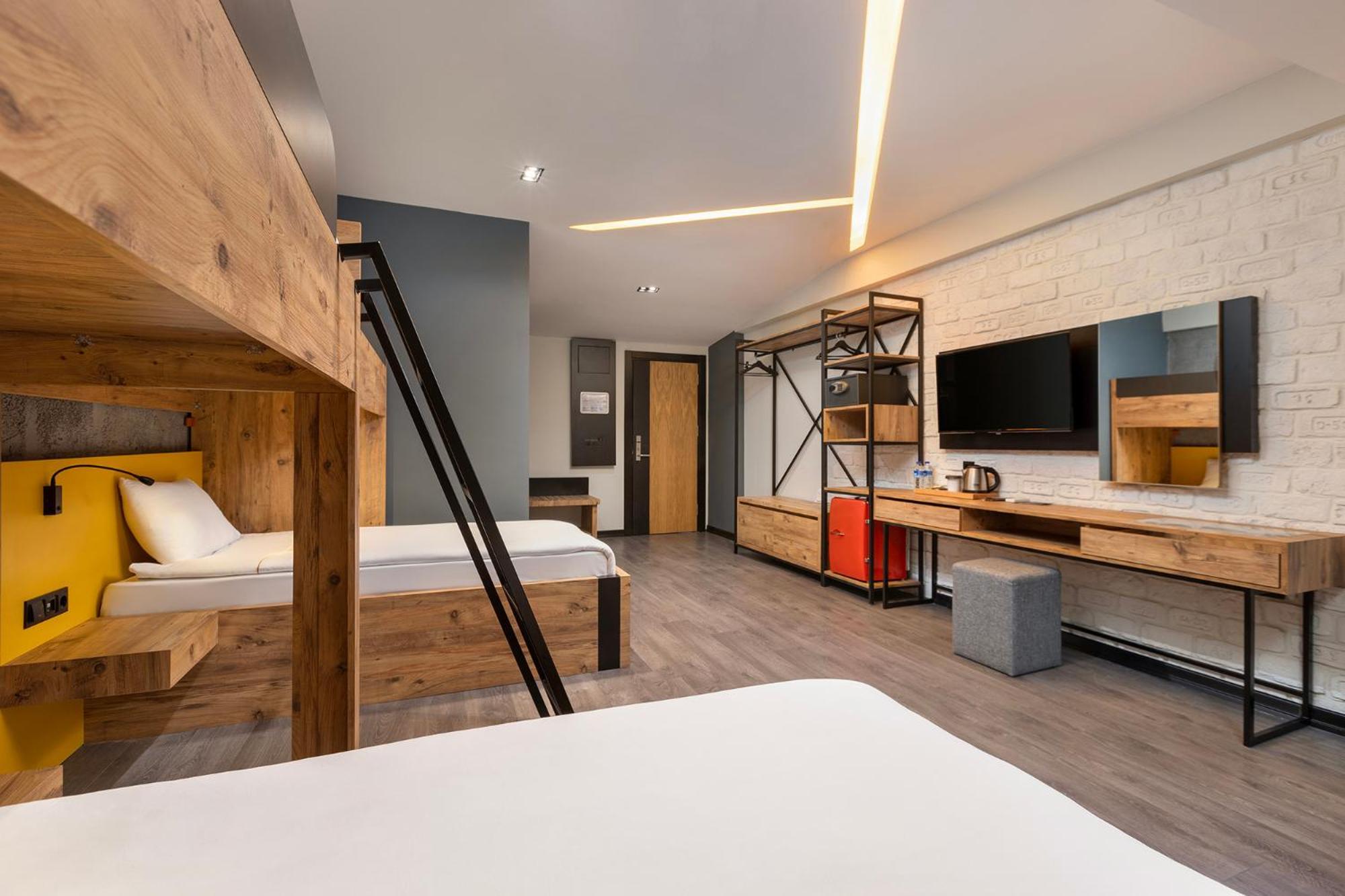 Готель Afflon Loft Анталія